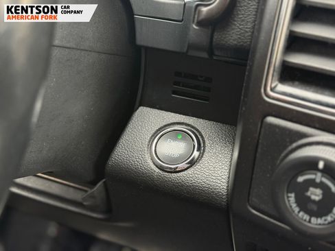 Used 2019 Ford Expedition Limited w/ Equipment Group 302A image 32