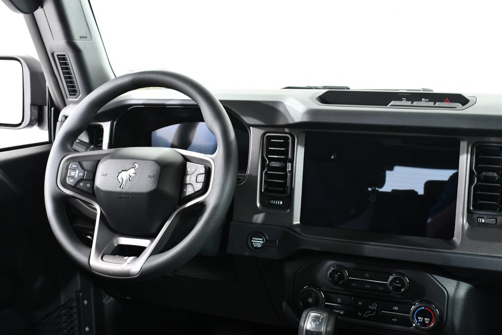 New 2026 Ford Bronco 4-Door AWD/4WD image 8