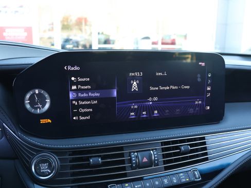 Used 2022 Lexus LS 500 image 22