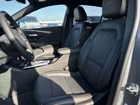 New 2026 Buick Envista Avenir image 11