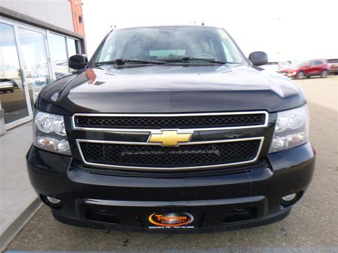 Used 2012 Chevrolet Suburban LT image 22