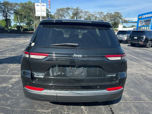 Used 2022 Jeep Grand Cherokee Laredo w/ Luxury Tech Group I AWD/4WD image 6