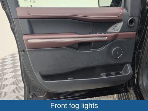 Used 2024 Ford Expedition Max Limited image 38