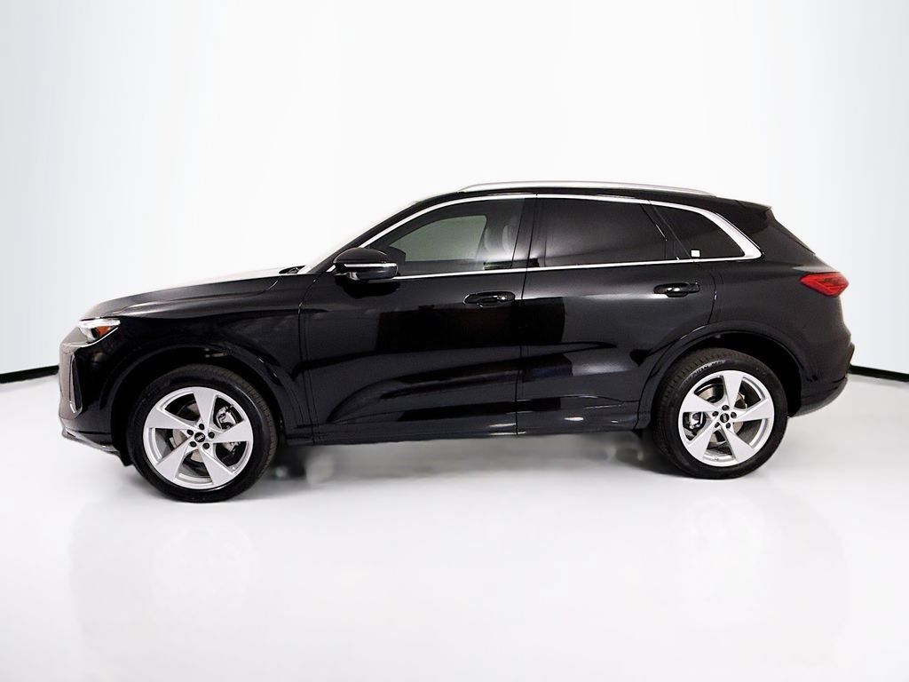 Used 2026 Audi Q5 Premium w/ Premium Plus AWD/4WD image 8