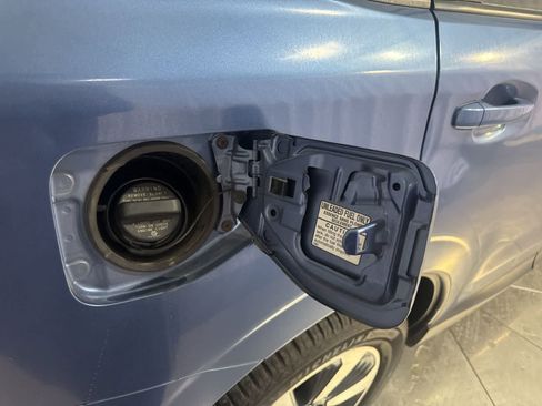 Used 2018 Subaru Forester 2.5i Premium w/ All-Weather Package image 15