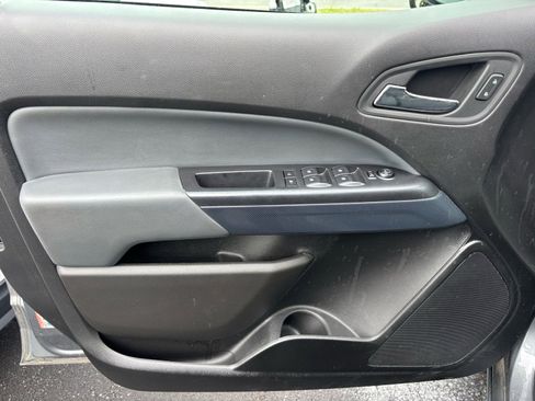 Used 2019 Chevrolet Colorado Z71 AWD/4WD image 8