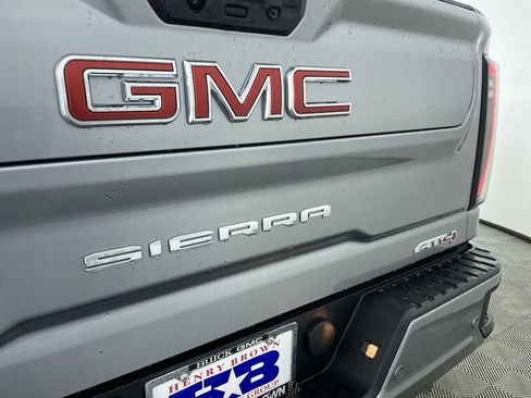 Used 2025 GMC Sierra 2500 AT4 w/ Technology Package AWD/4WD image 34