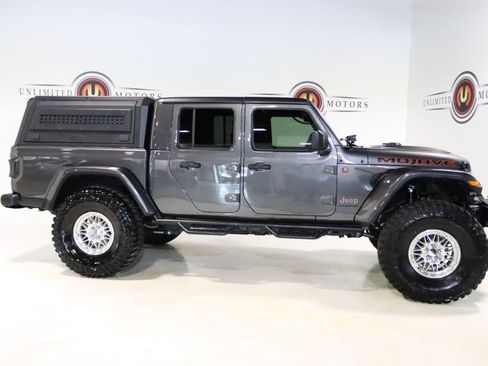 Used 2026 Jeep Gladiator Mojave AWD/4WD image 40