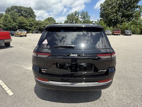 New 2025 Jeep Grand Cherokee Limited w/ Luxury Tech Group II image 3