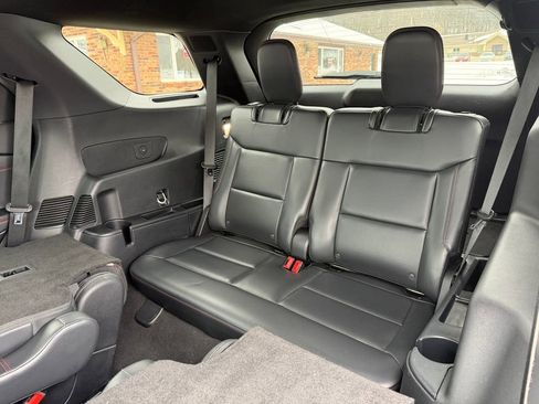 Used 2025 Ford Explorer ST-Line image 36