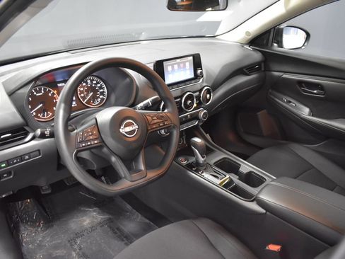 Used 2025 Nissan Sentra S image 4