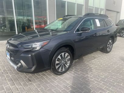 Used 2023 Subaru Outback Limited w/ Tech Package 2