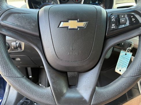 Used 2013 Chevrolet Cruze LS FWD image 9