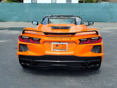 Used 2023 Chevrolet Corvette Stingray Preferred Conv w/ Z51 Performance Package RWD image 4