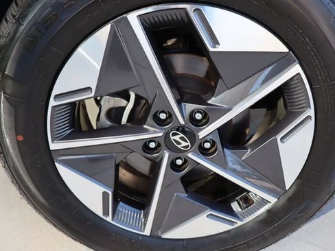 Used 2025 Hyundai Tucson SEL FWD image 45