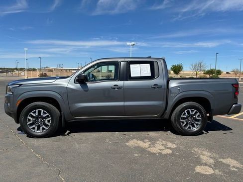 Certified 2024 Nissan Frontier SL w/ Technology Package RWD image 3