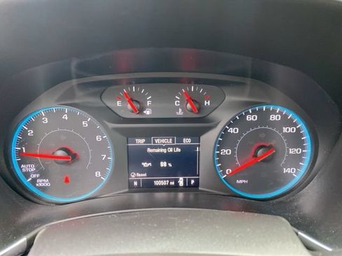 Used 2018 Chevrolet Equinox LT FWD image 12