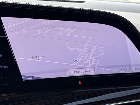 Used 2024 Cadillac Escalade ESV Premium Luxury image 13