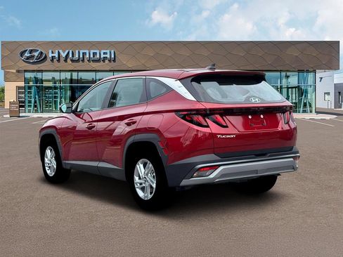 Certified 2026 Hyundai Tucson SE FWD image 6