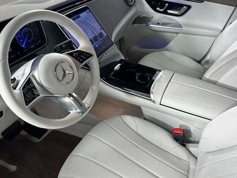 Certified 2026 Mercedes-Benz EQE 320+ SUV image 12