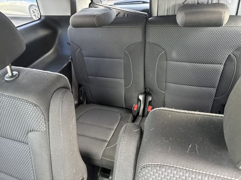 Used 2021 GMC Acadia SLE w/ Driver Convenience Package image 14