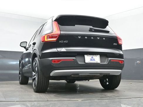 Used 2023 Volvo XC40 B5 Plus w/ Protection Package Premier AWD/4WD image 40