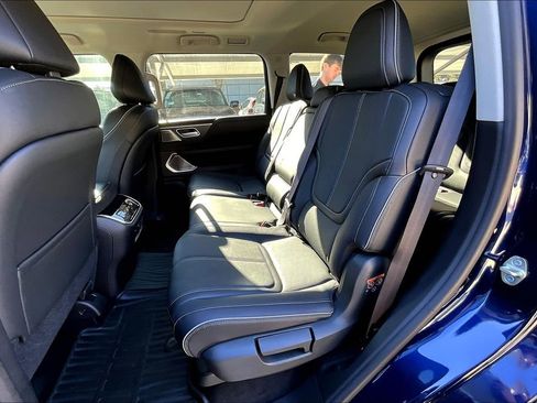 New 2025 INFINITI QX80 Sensory image 20