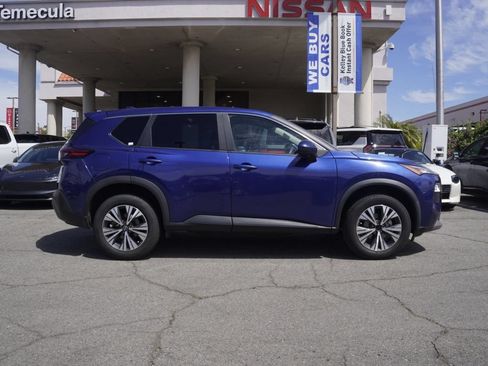 Certified 2023 Nissan Rogue SV AWD/4WD image 3