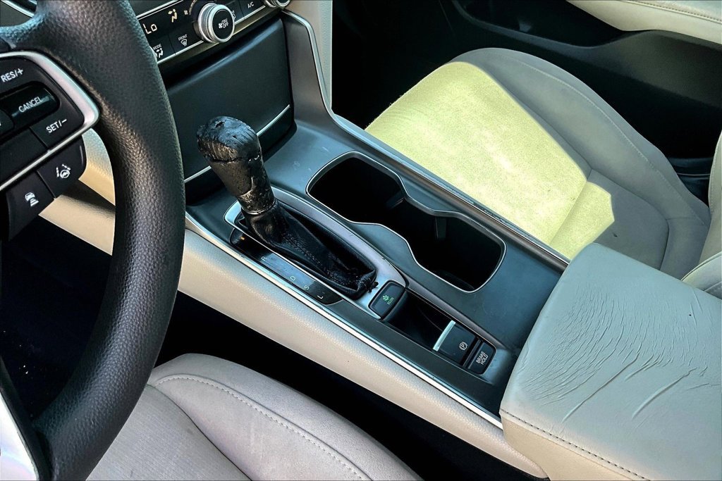 Used 2018 Honda Accord LX image 14