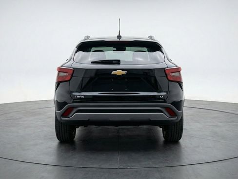 Used 2025 Chevrolet Trax LT w/ LT Convenience Package FWD image 7
