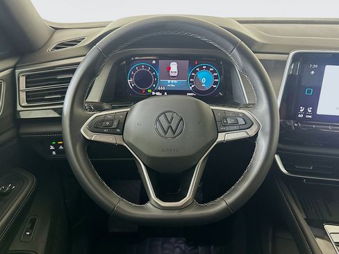 Used 2025 Volkswagen Atlas Cross Sport SE AWD/4WD image 18