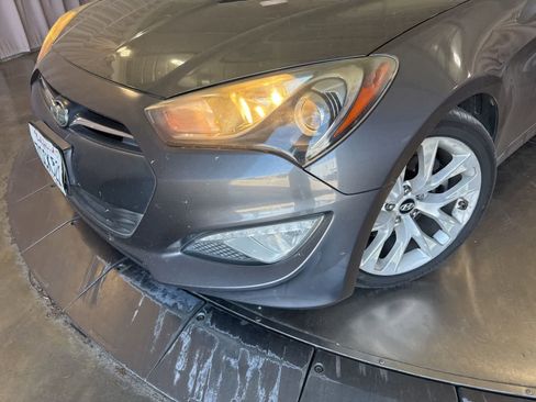 Used 2014 Hyundai Genesis 2.0T RWD image 6