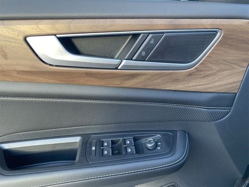 New 2026 Volkswagen Atlas SE image 17