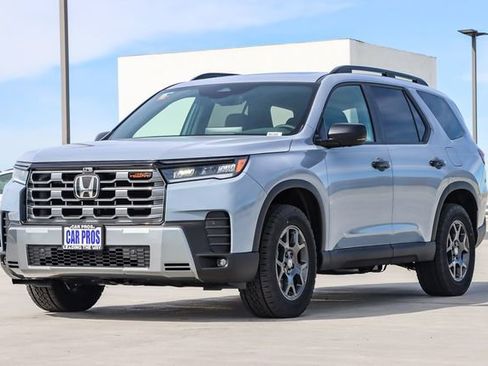 New 2026 Honda Pilot TrailSport image 13