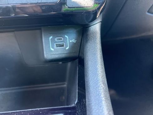 Used 2025 Jeep Compass Limited image 46