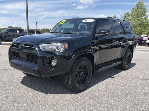 Certified 2023 Toyota 4Runner SR5 Premium w/ Moonroof Package RWD image 3