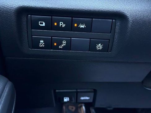 Certified 2025 Nissan Kicks Play S FWD image 25