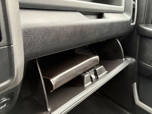 Used 2017 RAM 1500 Express image 16