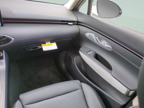 New 2026 Genesis GV70 2.5T Advanced AWD/4WD image 12