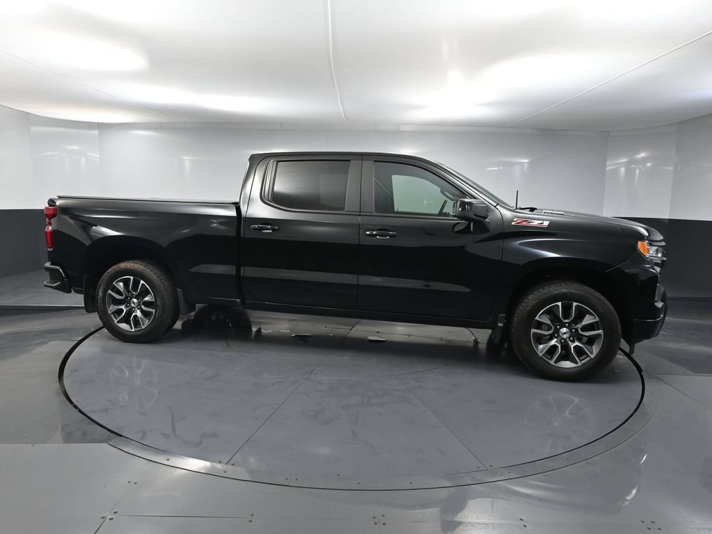 Used 2024 Chevrolet Silverado 1500 RST AWD/4WD image 3