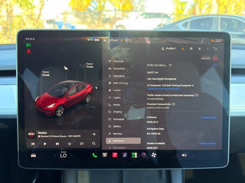 Used 2023 Tesla Model Y AWD image 32