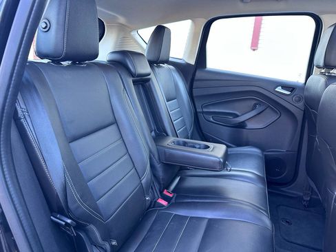 Used 2015 Ford C-MAX Energi SEL w/ Equipment Group 303A FWD image 30