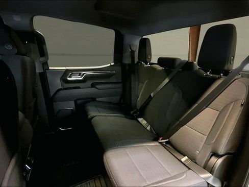 Used 2024 Chevrolet Silverado 1500 LT image 23