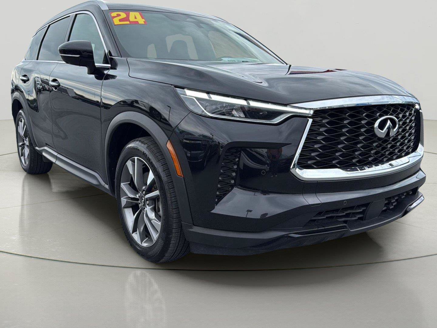 Used 2024 INFINITI QX60 Luxe AWD/4WD image 1