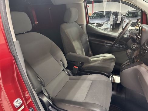 Used 2015 Nissan NV200 S w/ Cruise Control Package image 35