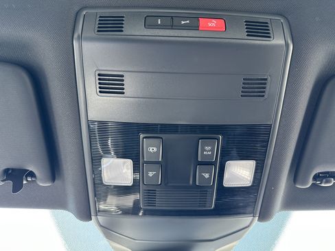 New 2025 Volkswagen Jetta Sport image 18