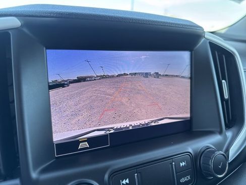 Used 2023 GMC Terrain SLT image 15