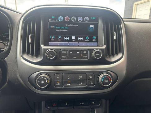 Used 2018 Chevrolet Colorado LT AWD/4WD image 26