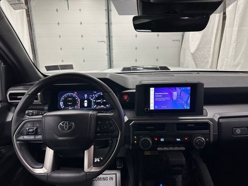 Used 2025 Toyota 4Runner TRD Sport image 16