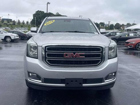 Used 2019 GMC Yukon XL SLT w/ Open Road Package AWD/4WD image 2